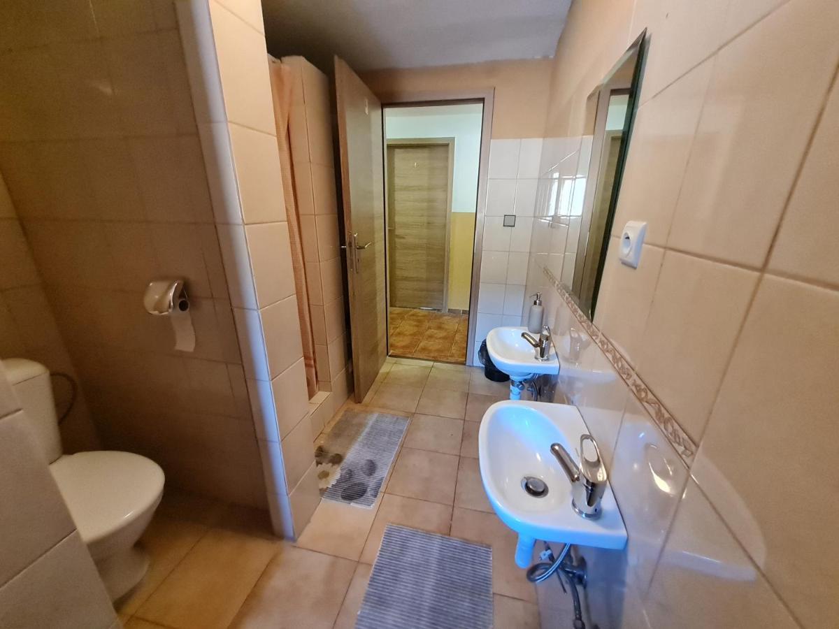Stary Dom Hotell Oravská Polhora Exteriör bild